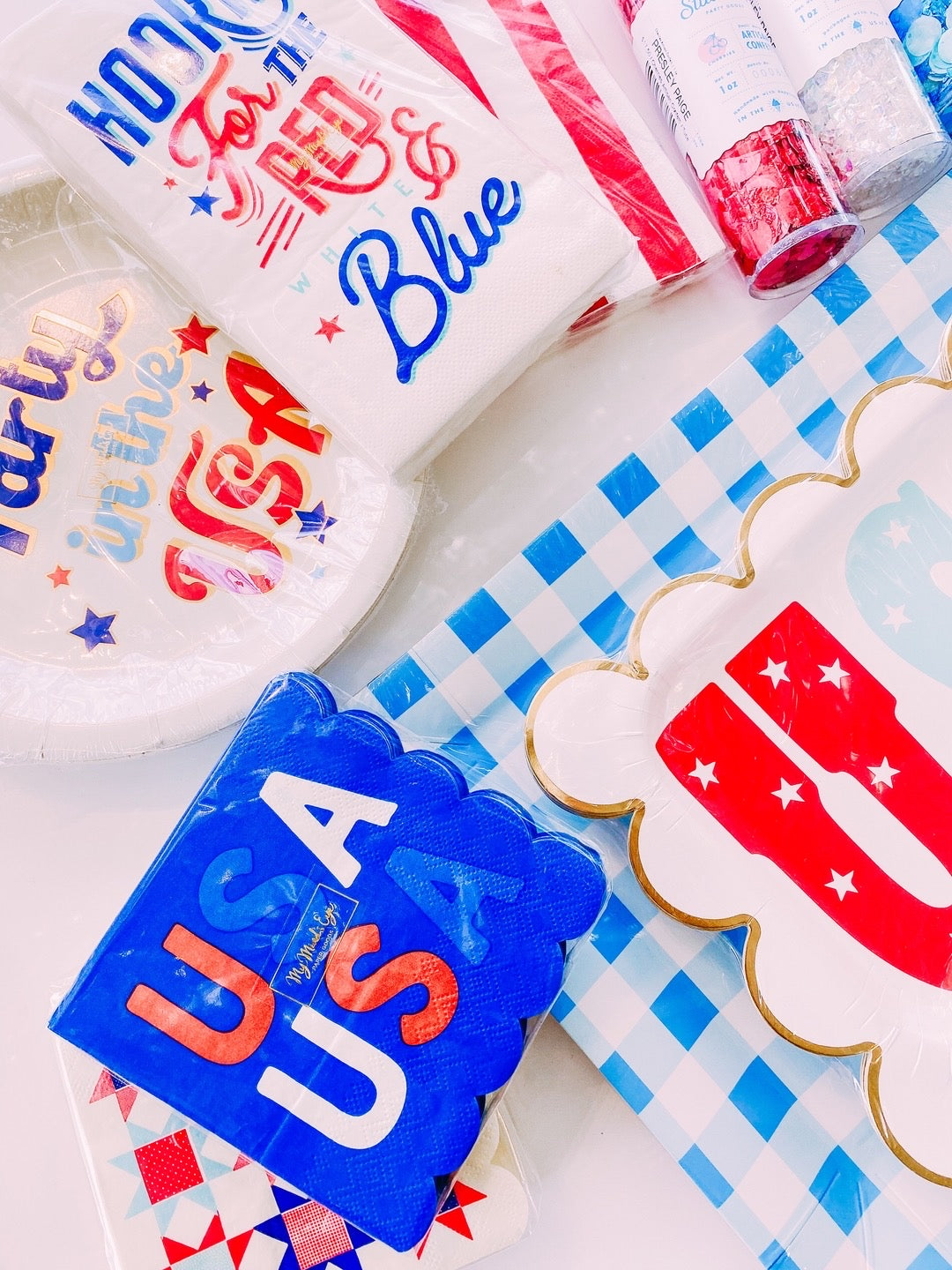 Red, White, and Beautiful: Crafting the Perfect 4th of July Tablescape