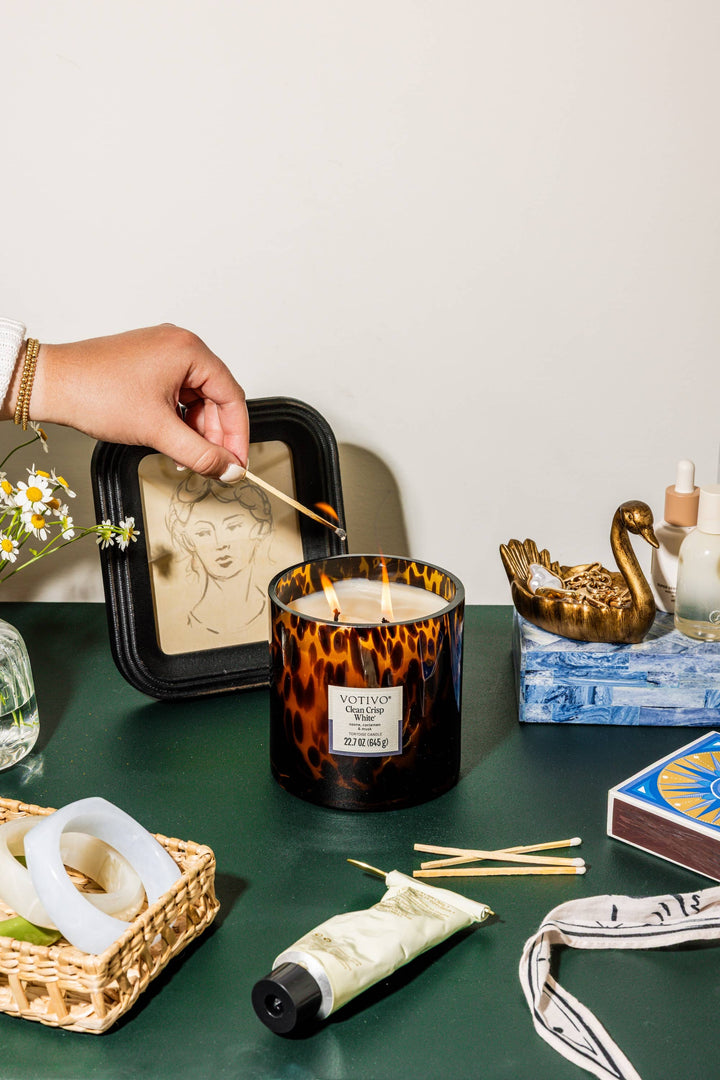 Clean Crisp White Tortoise Candle