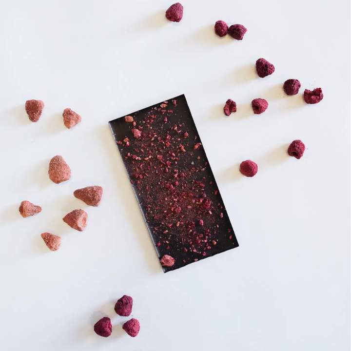 Berry Bisous Dominican Dark Chocolate Bar