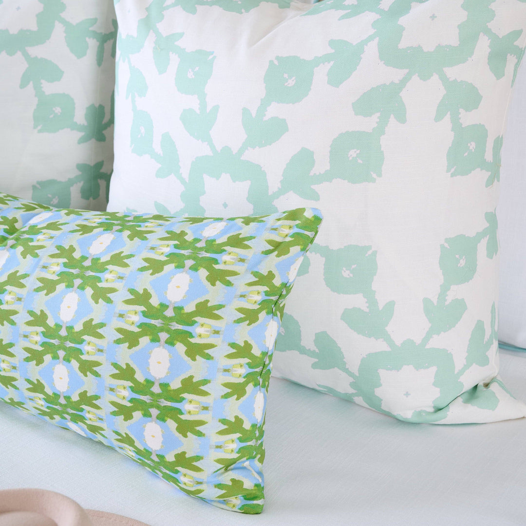 Aprés Ski Decorative Pillow
