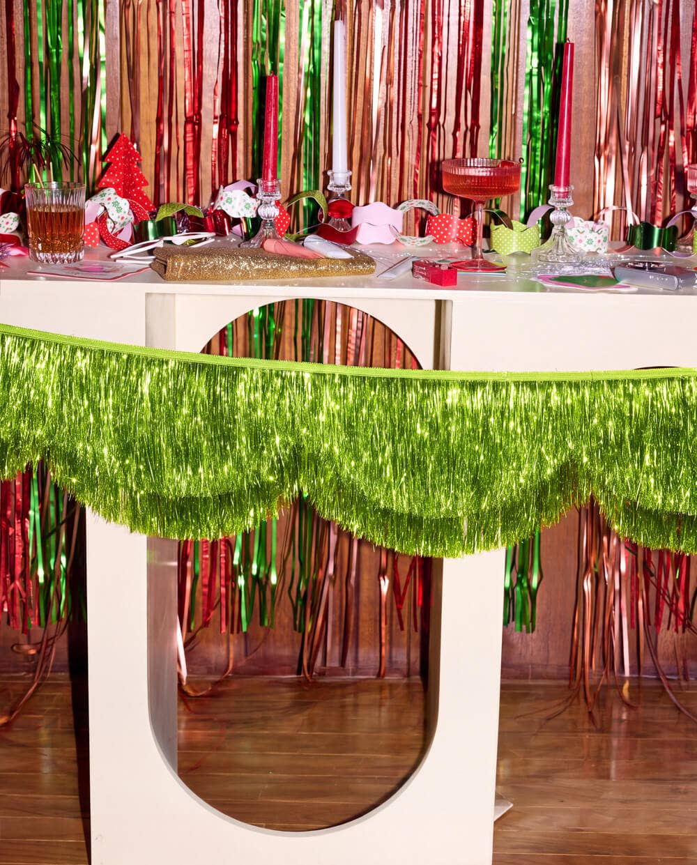 Lime Scallop Fringe Banner