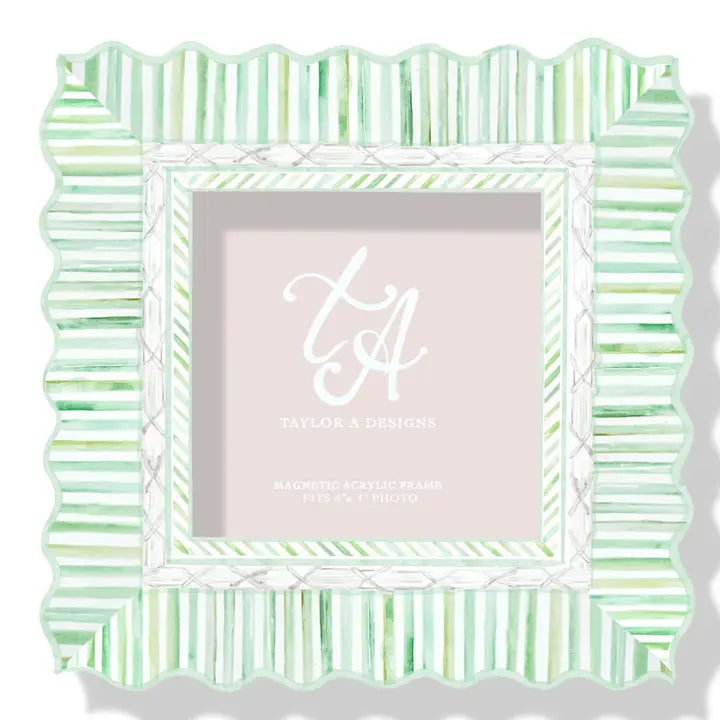 Green & White Magnetic Frame