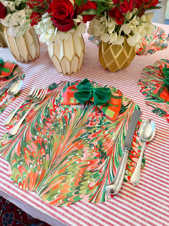 Christmas Marble Scalloped Paper Placemats
