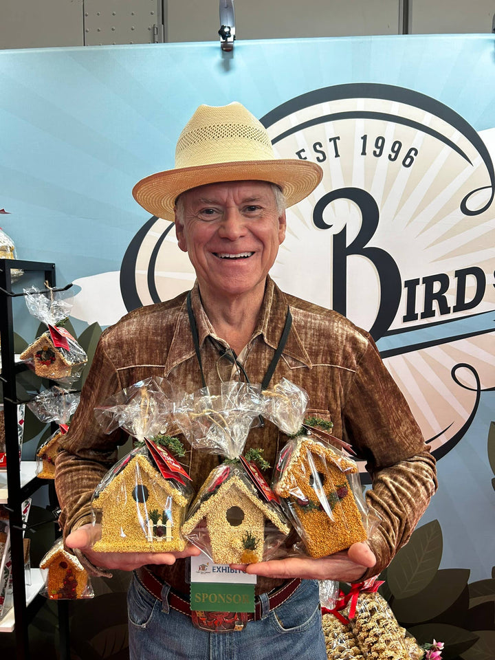 Holiday Birdie Cottage