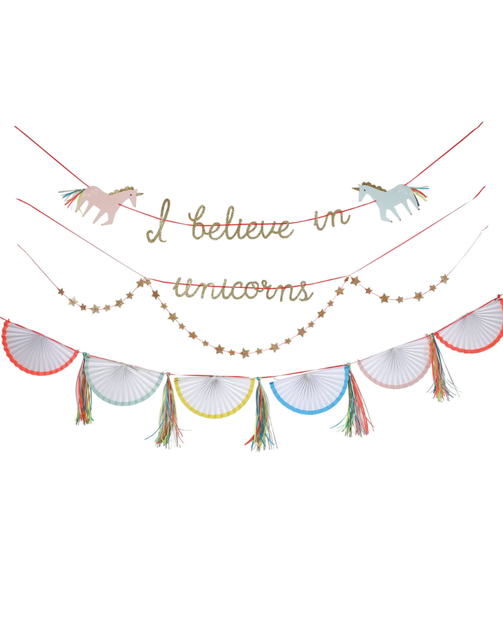I Believe in Unicorns Garland Set