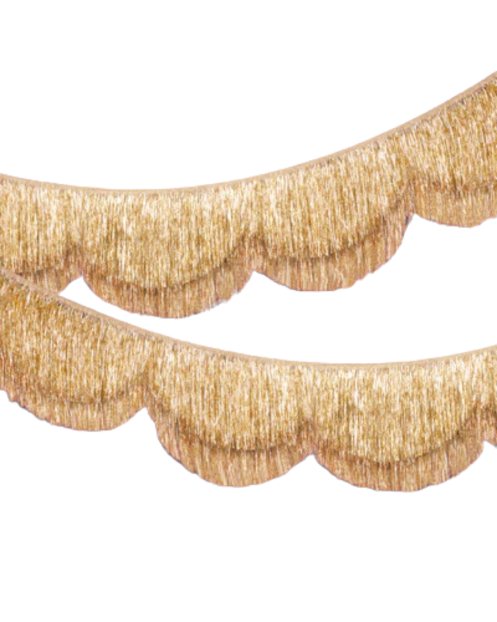 Gold Tinsel Scallop Garland