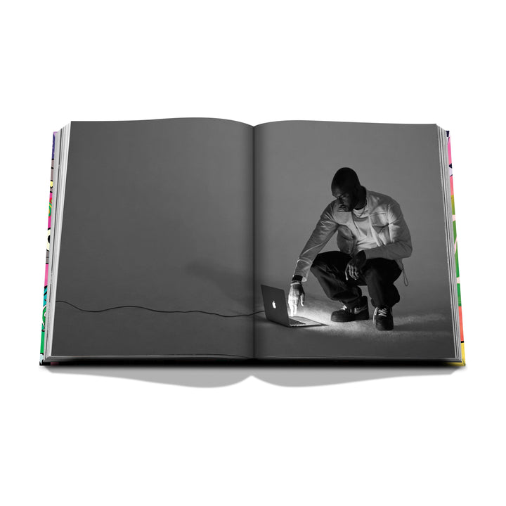 Louis Vuitton: Virgil Abloh (Classic Cartoon Cover) Book