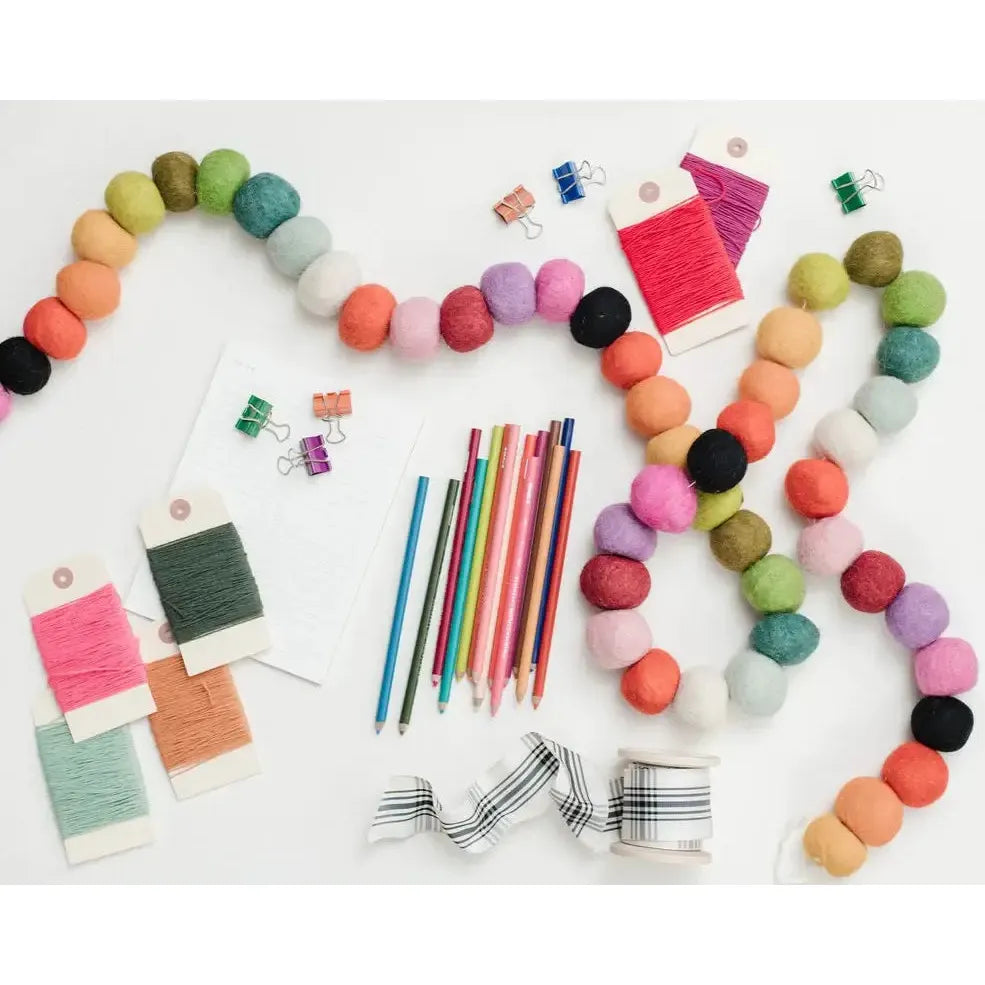 Spectrum Big Ball Garland