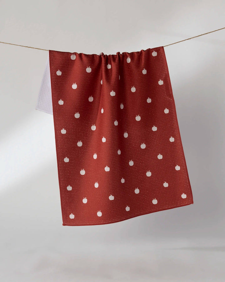 Dotty Apple Tea Towel: Off White