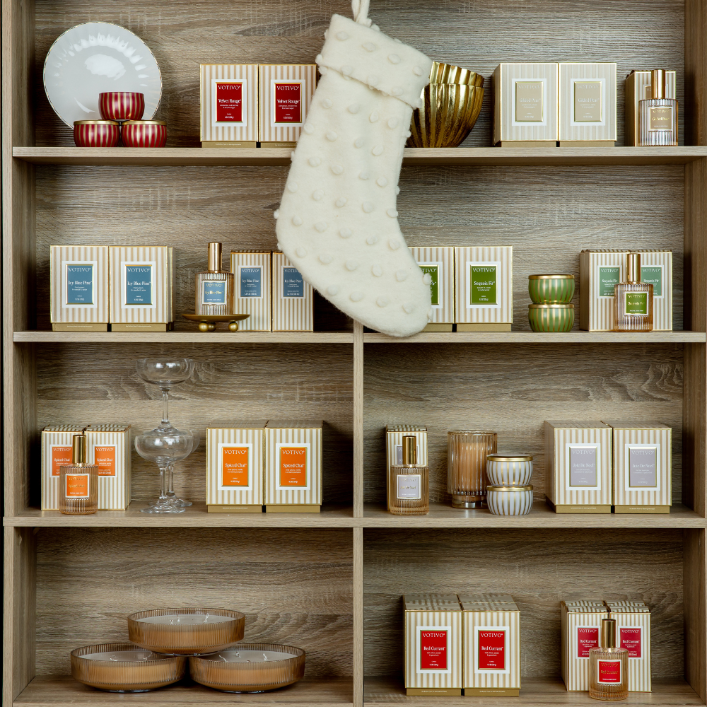 Velvet Rouge Holiday Candle