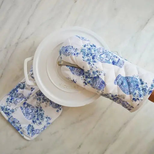 Ginger Jar Rose Oven Mitt Set