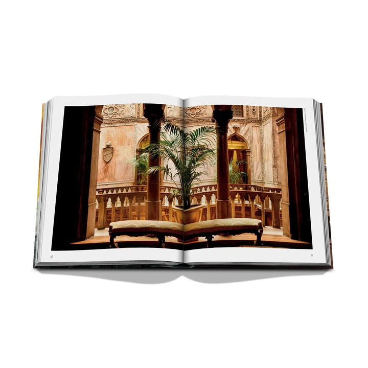 Italian Chic Book