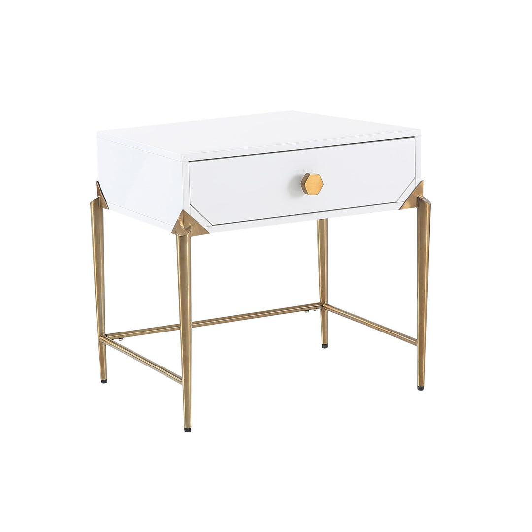 Bajo White Lacquer Side Table