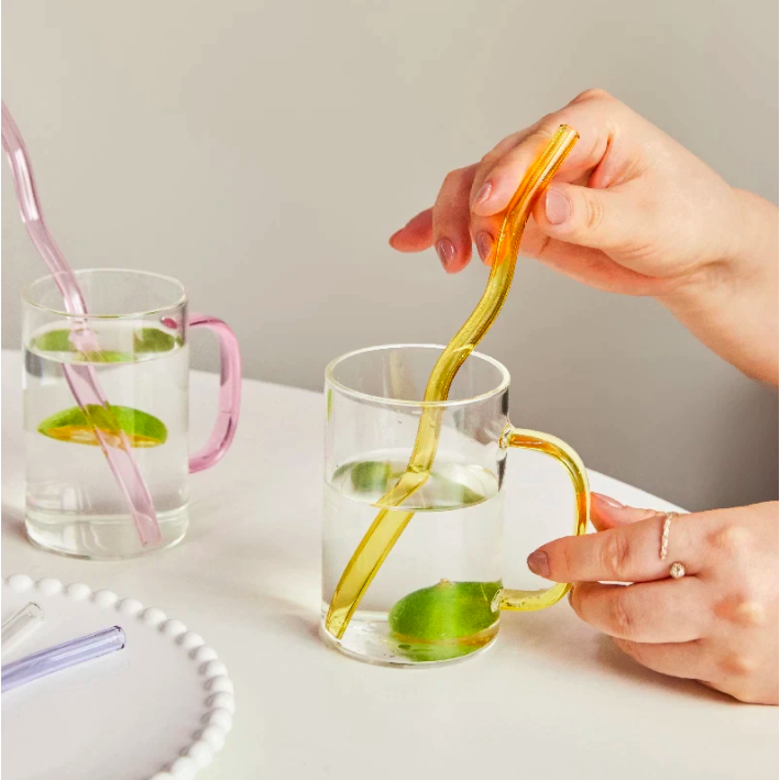 Artistry Wave Glass Straws